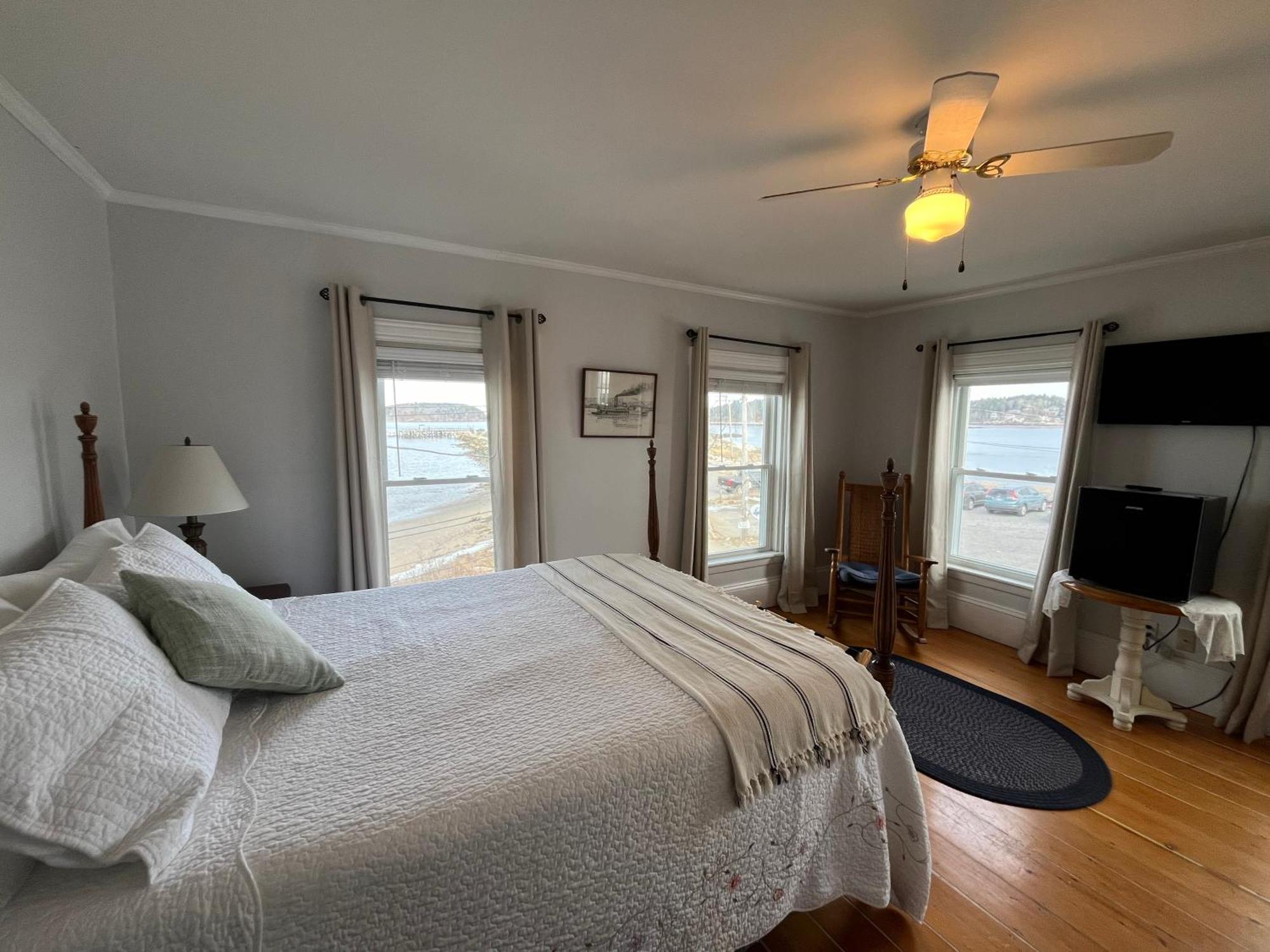 Spinneys Guesthouse & Beach Cottages Phippsburg Экстерьер фото